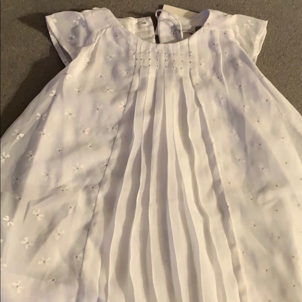 Catimini NWT beautiful white dress 9-12M
